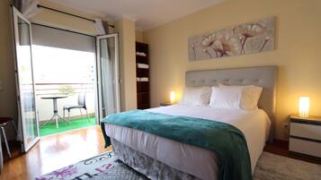 1 bedroom, iron/ironing board, travel crib, internet