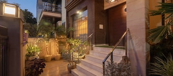 Aravali Woods VacationVilla, 5 min from Cyber City