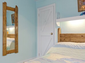 3 quartos, Wi-Fi de cortesia, roupa de cama