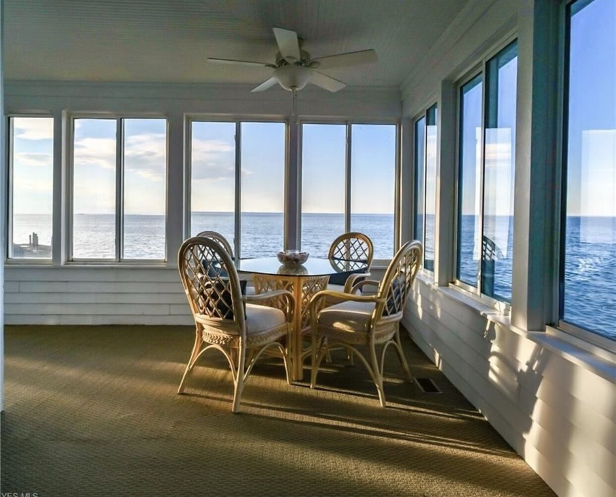 Waterfront Huron Lake House 5 bed/3bath minutes from Cedar Point and SportsForce