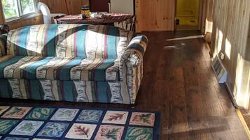 TV, DVD-spiller og bøker