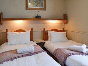 3 bedrooms, free WiFi, bed sheets
