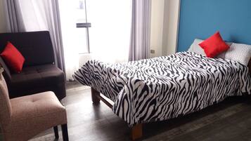 3 bedrooms, iron/ironing board, WiFi