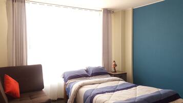 3 bedrooms, iron/ironing board, WiFi