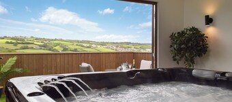 3 bedroom accommodation in Pontyberem, near Kidwelly