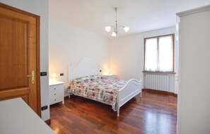 3 habitaciones, cuna de viaje, wifi gratis y ropa de cama 