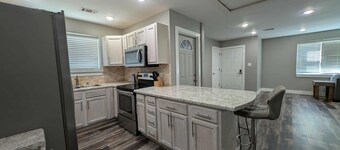 Main Street Lodge 2 mins to Downtown Jonesboro and St. Bernards