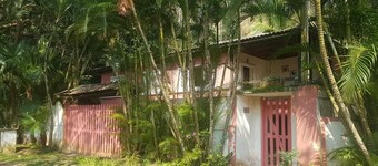 Talo 2 sviittiä + 2 apt - 12 henkilöä, Pé do morro, luonto ikkunassa