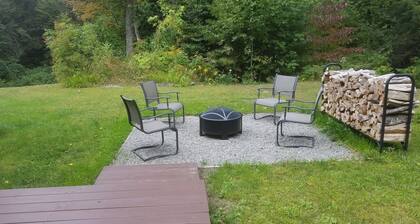King Size Master With Attached Bath,Pool Table, Open Kitchen,2 Full Baths
