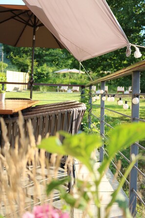 Outdoor dining - ***4 bdr VILLA on Ivancica hills - private pool, spa bath, large terrace+view (Ivanec)