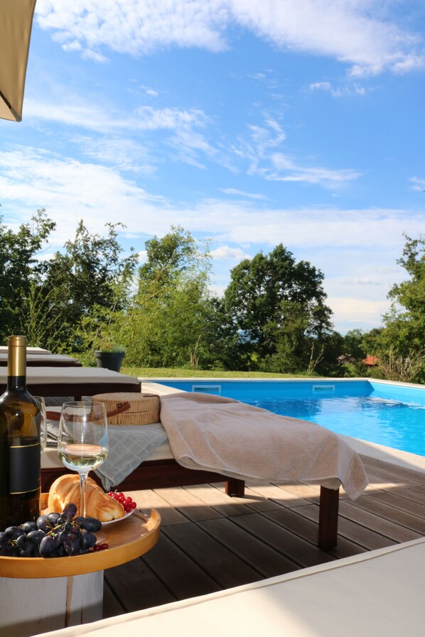 Outdoor pool - ***4 bdr VILLA on Ivancica hills - private pool, spa bath, large terrace+view (Ivanec)