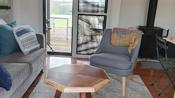 Fernseher, Kamin