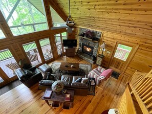 Smart-TV, Kamin, Videospiele, DVD-Player