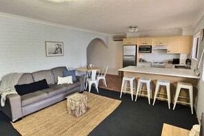 TV, DVD player, toys, books -  Sun, Family Fun + Theme Parks (Southport)