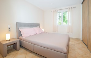 4 Schlafzimmer, Reisekinderbett, kostenloses WLAN