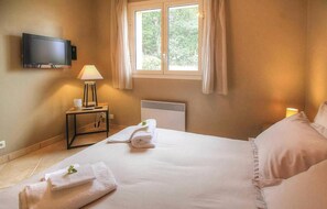 4 Schlafzimmer, Reisekinderbett, kostenloses WLAN
