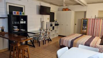 Desk, iron/ironing board, free WiFi, bed sheets