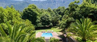 Canarian house with pool, barbecue, wifi, netflix