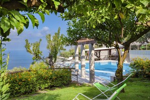 Pool - AMORE RENTALS - Villa Elia with Private Pool, Sea View, Terraces, Parking and Garden (Massa Lubrense)