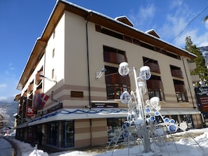 Exterior - Cozy studio 2 ppl, city center, WIFI, balcony, pets allowed (Brides-les-Bains)