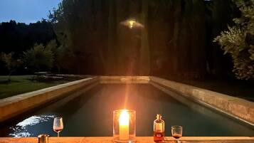 Piscine extérieure, piscine chauffée