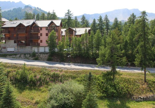 Studio Montagne, 4 Couchages à Vars Les Claux - Près des Pistes, Balcon et Parking Privé