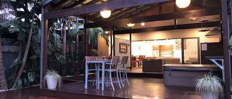 Outdoor dining