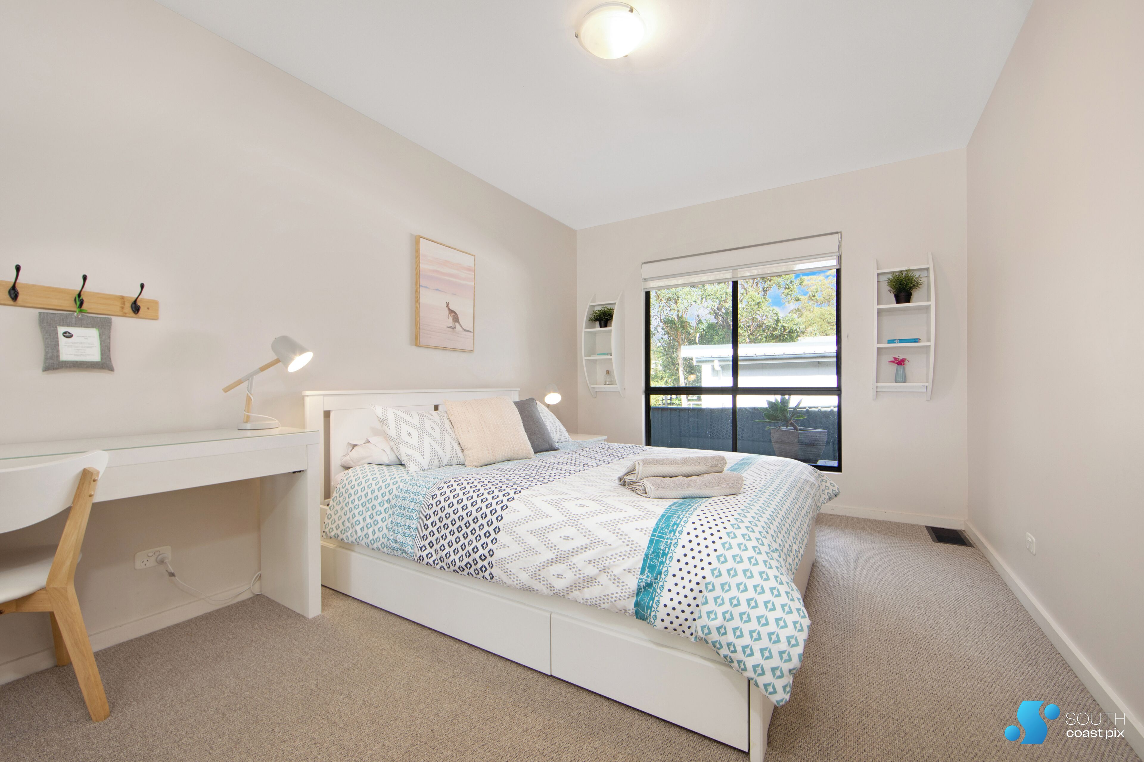 5 camere, una scrivania, ferro/asse da stiro, culla da viaggio