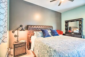 2 bedrooms, desk, iron/ironing board, Internet