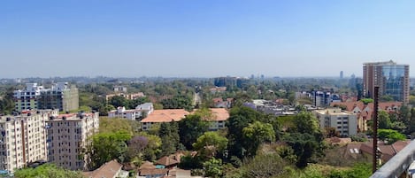 المنطقة المحيطة بالمنشأة