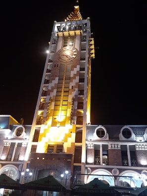 المنشأة من الخارج