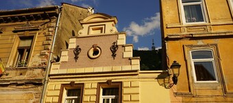 Crown of Karolina (old center) 