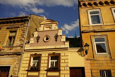 Crown of Karolina (old center) 