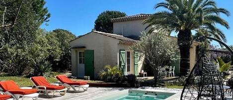 Ulkouima-allas, lämmitetty uima-allas