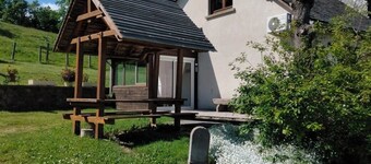 Pleasant house in the heart of the Auvergne volcanoes, Sancy massif