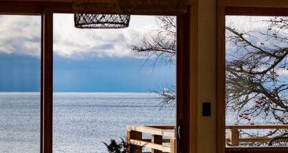 Cottage Perfection on Lake Superior