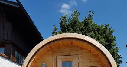Camping tynnyri "Magnolia" kaupungin, järvien ja vuorten välillä