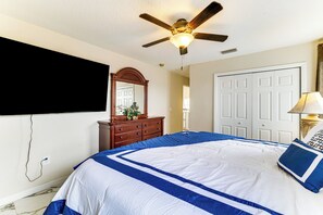 5 camere, materassi in memory foam, una scrivania, ferro/asse da stiro