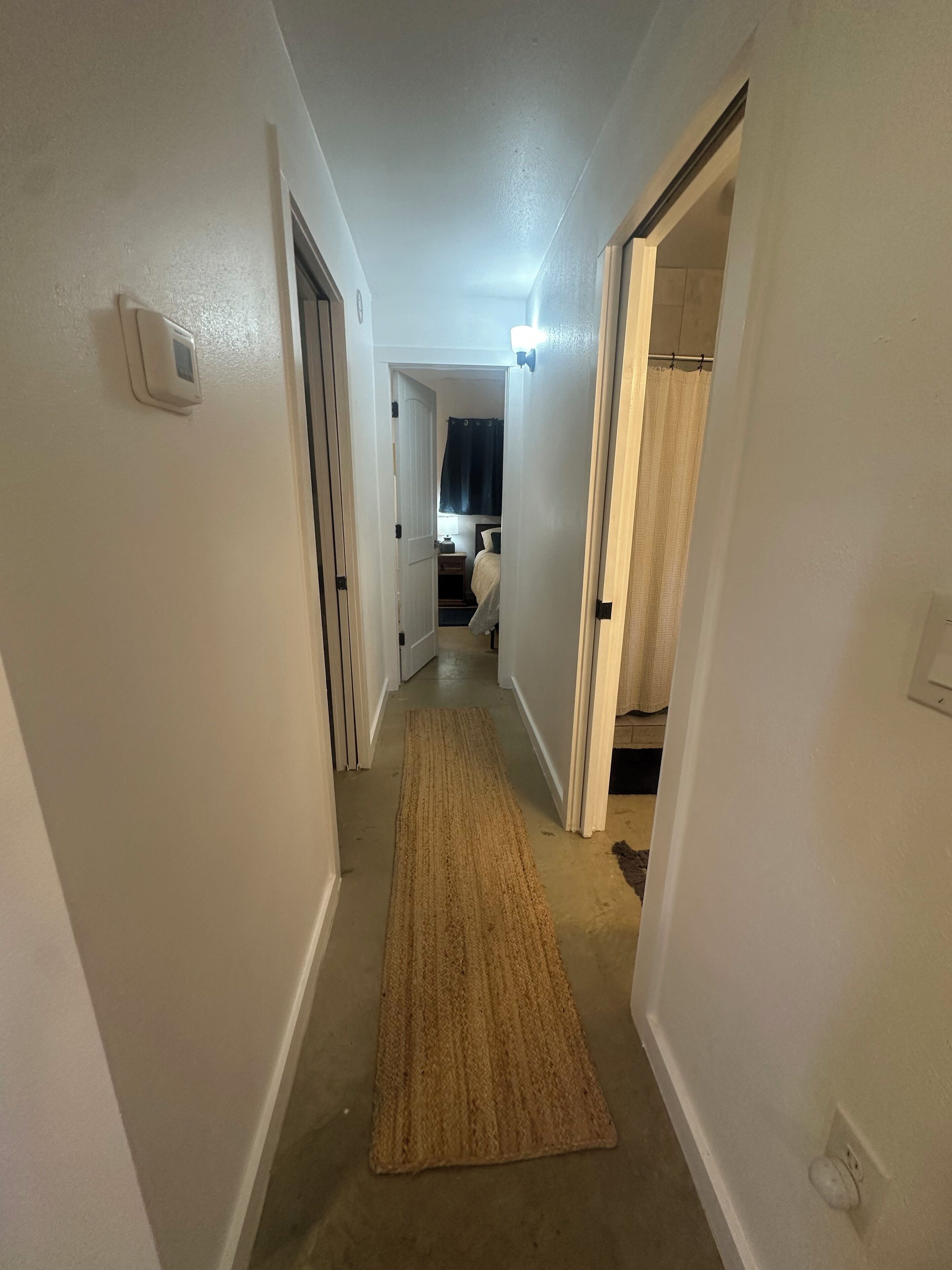 2 makuuhuonetta, silitysrauta/-lauta, ilmainen Wi-Fi, vuodevaatteet