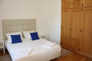 2 soverom, strykejern/-brett, wi-fi og sengetøy