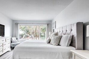 4 bedrooms, iron/ironing board, travel cot, WiFi