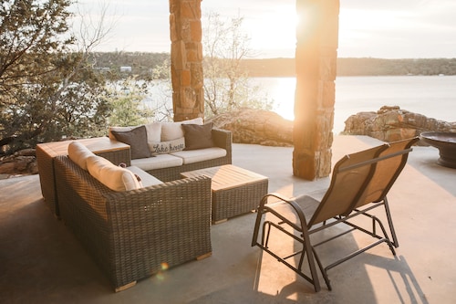 Casa Con Vista. See Palo Pinto. NEU . Voll möbliert . Reinigungsgebühr inbegriffen