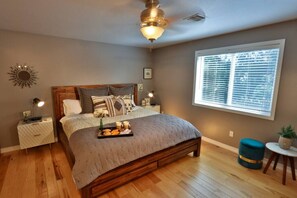 3 Schlafzimmer, Schreibtisch, Bügeleisen/Bügelbrett, WLAN