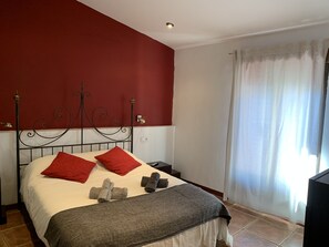 2 bedrooms, iron/ironing board, travel cot, free WiFi - Rioja Breton Coqueto (Logroño)