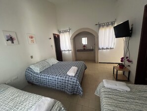 2 dormitorios, escritorio, tabla de planchar con plancha y wifi gratis