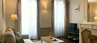 2-ROOM APARTMENT WITH VIEW ON CATHEDRAL, IN HISTORIC CLASS BUILDING