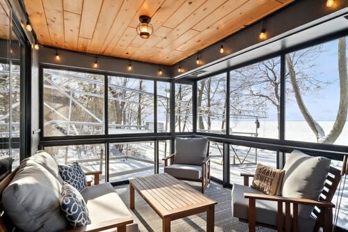 MilleLacs Lakeside Getaway-SAUNA-HOT Tub-Cozy Fire