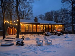 Exterior - MilleLacs Lakeside Getaway-SAUNA-HOT Tub-Cozy Fire (Isle)