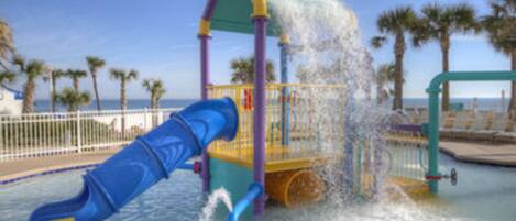 Piscine couverte, piscine extérieure