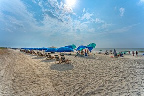 بالقرب من الشاطئ